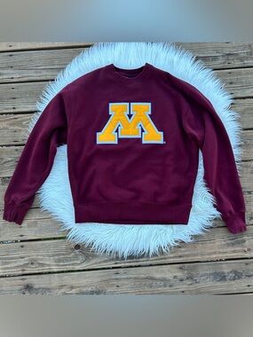 University of Minnesota Maroon Crewneck Sweatshirt (Unisex) - Gold M Logo